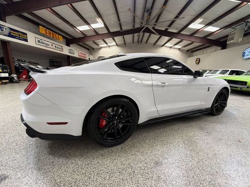 Used 2020 Ford Mustang Shelby GT500 w/ Technology Package RWD image 8
