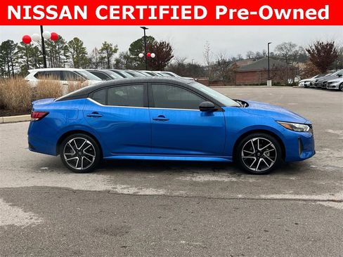 Used 2025 Nissan Sentra SR image 3