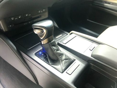Used 2021 Lexus ES 250 w/ Premium Package AWD/4WD image 27