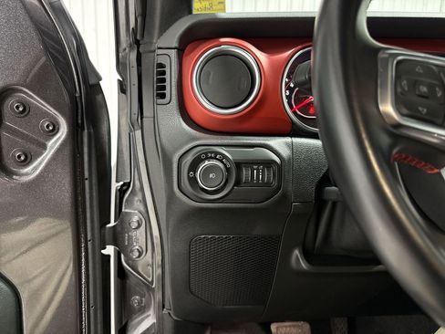 Used 2021 Jeep Wrangler Unlimited Rubicon image 18