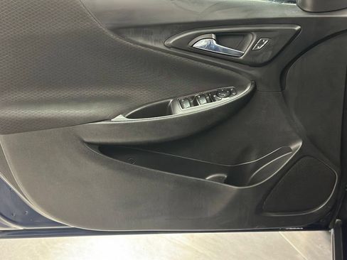 Used 2022 Chevrolet Malibu LT FWD image 14