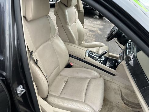 Used 2010 BMW 750i xDrive image 24