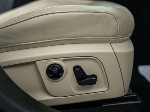 Used 2018 Maserati Levante S GranSport image 39