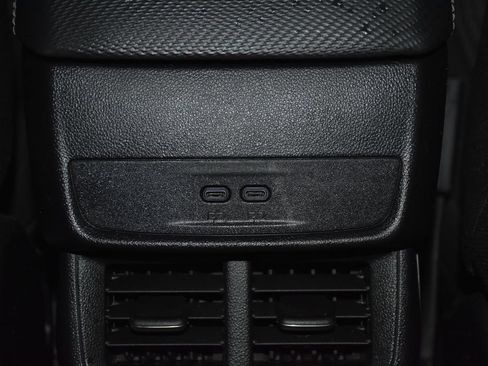 Used 2025 Chevrolet Equinox LT FWD image 22