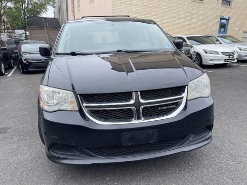 Used 2012 Dodge Grand Caravan SXT FWD image 4