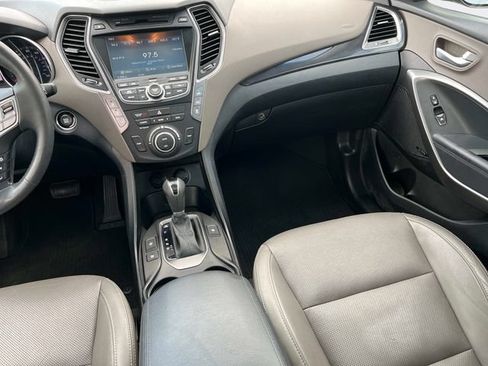 Used 2016 Hyundai Santa Fe Limited w/ Option Group 04 FWD image 16