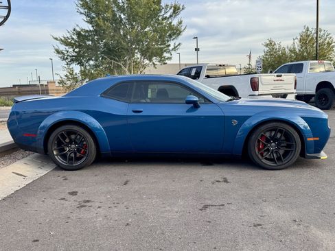 Used 2023 Dodge Challenger SRT Hellcat image 2