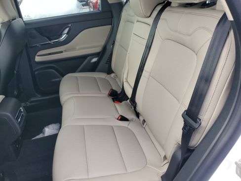 New 2026 Lincoln Corsair Premiere image 27