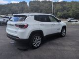 Used 2022 Jeep Compass Latitude image 4