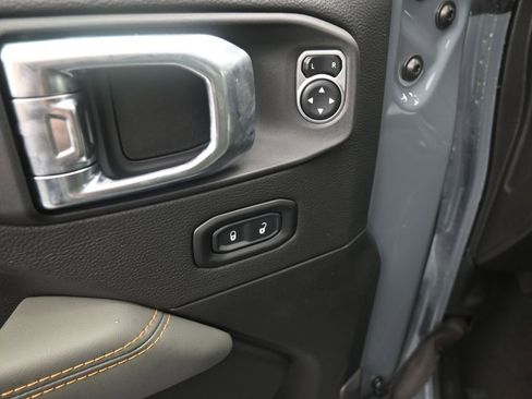 New 2026 Jeep Gladiator Mojave image 13