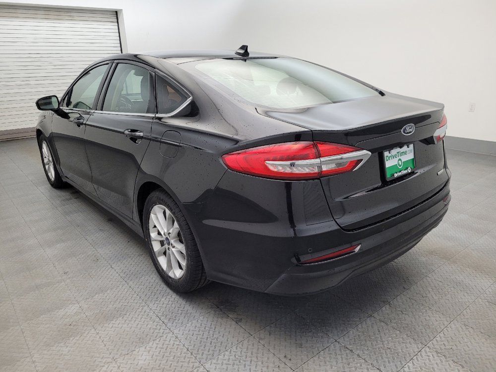Used 2020 Ford Fusion SE FWD image 5