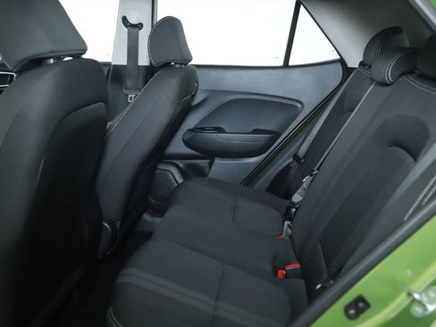Used 2023 Hyundai Venue SEL FWD image 14