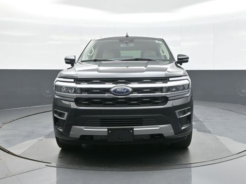 Used 2024 Ford Expedition Max Limited AWD/4WD image 2