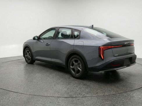 Used 2025 Kia K4 LXS image 6