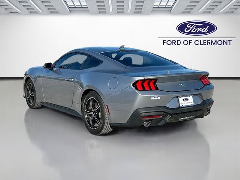 Used 2024 Ford Mustang EcoBoost image 6