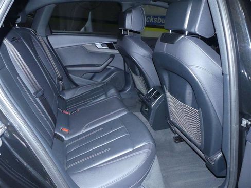 Used 2022 Audi A4 2.0T Premium w/ Convenience Package image 22