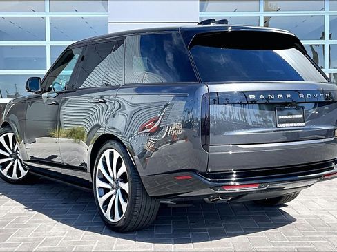 New 2026 Land Rover Range Rover Autobiography image 3