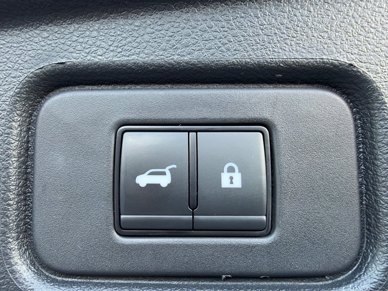 Used 2023 Nissan Pathfinder Platinum AWD/4WD image 22