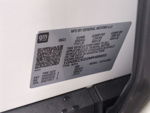 Used 2021 Chevrolet Suburban LT AWD/4WD image 37