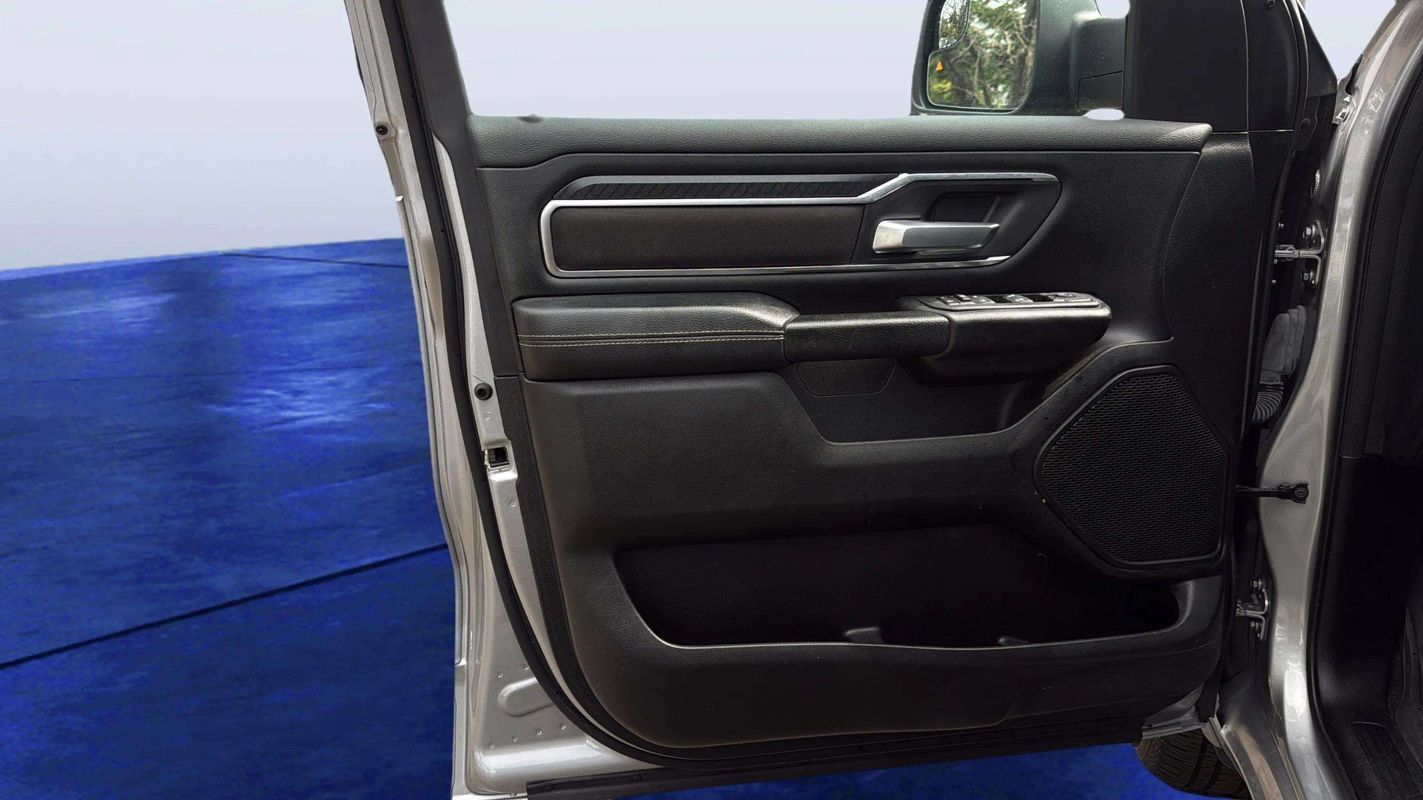Used 2025 RAM 1500 Big Horn AWD/4WD image 18
