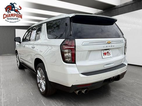 Used 2024 Chevrolet Tahoe High Country RWD image 3