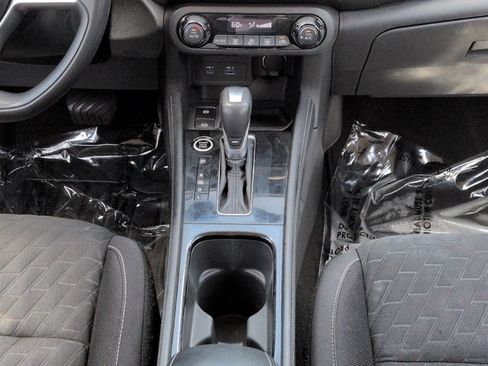 Certified 2022 Nissan Kicks SV FWD image 19