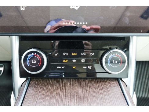 Used 2023 Land Rover Range Rover SE AWD/4WD image 24