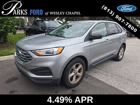 Used 2021 Ford Edge SE FWD image 3