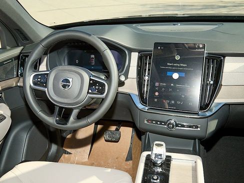 New 2026 Volvo XC90 B6 Plus w/ Protection Package image 26