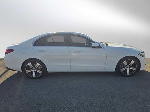 Used 2025 Mercedes-Benz C 300 4MATIC Sedan image 2