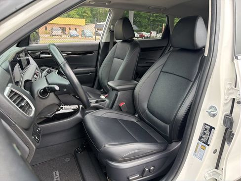 Used 2024 Kia Seltos EX AWD/4WD image 22