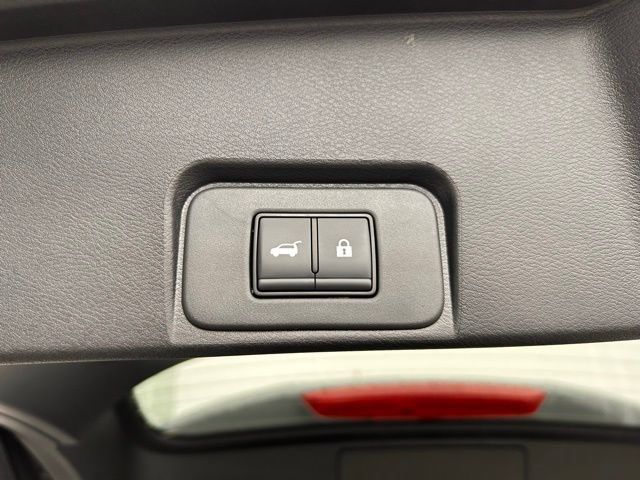 Used 2026 Nissan Rogue SV AWD/4WD image 45