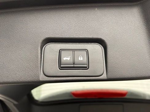 Used 2026 Nissan Rogue SV AWD/4WD image 45