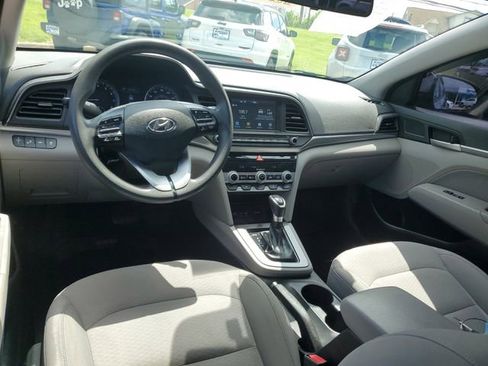 Used 2020 Hyundai Elantra SEL FWD image 9