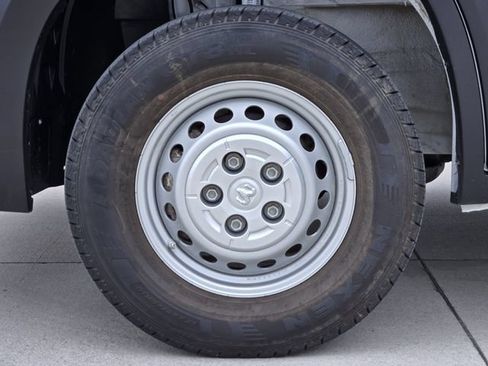 Used 2026 RAM ProMaster 2500 w/ Convenience Group FWD image 11