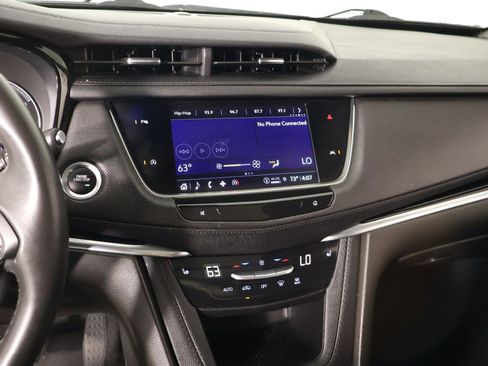 Used 2024 Cadillac XT6 Luxury AWD/4WD image 5