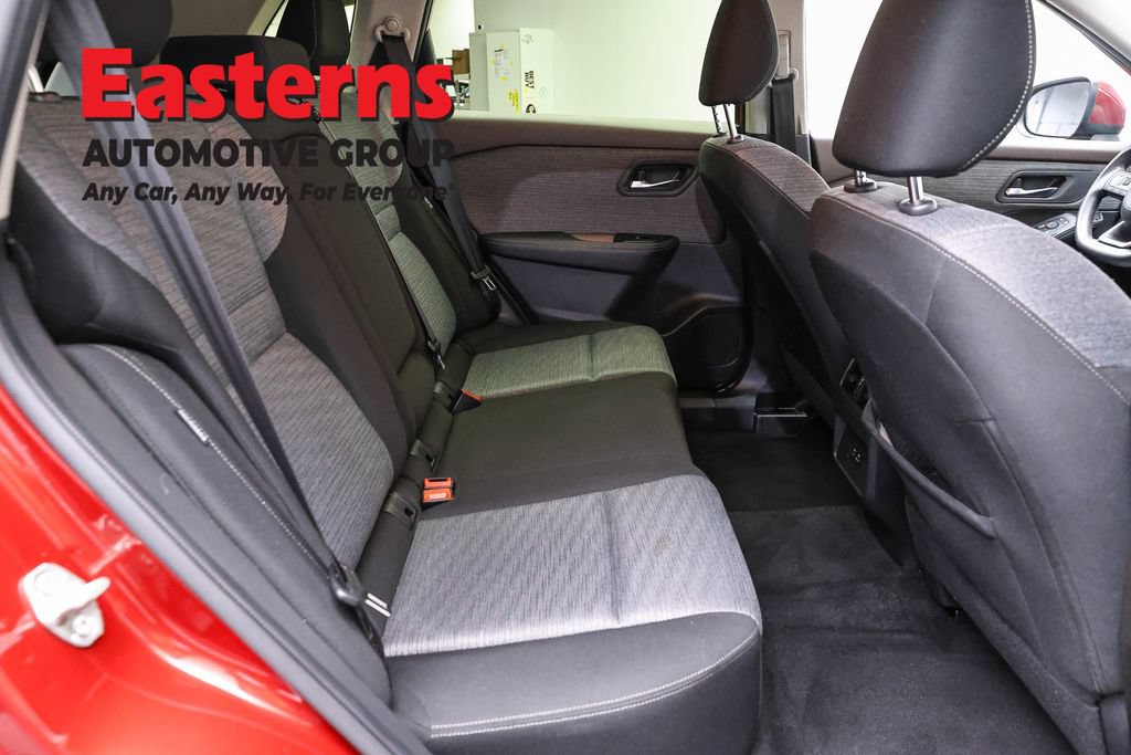 Used 2023 Nissan Rogue SV AWD/4WD image 24