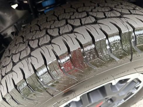 New 2026 Toyota Tacoma TRD Off-Road AWD/4WD image 11