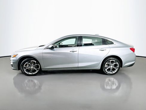 Used 2024 Chevrolet Malibu LT image 4