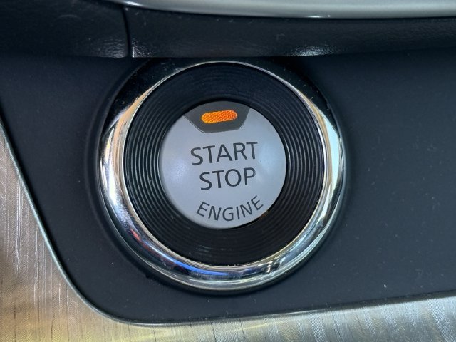 Used 2018 Nissan Murano Platinum FWD image 19