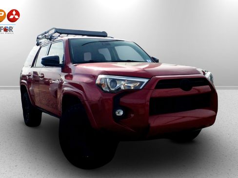 Used 2021 Toyota 4Runner SR5 image 4