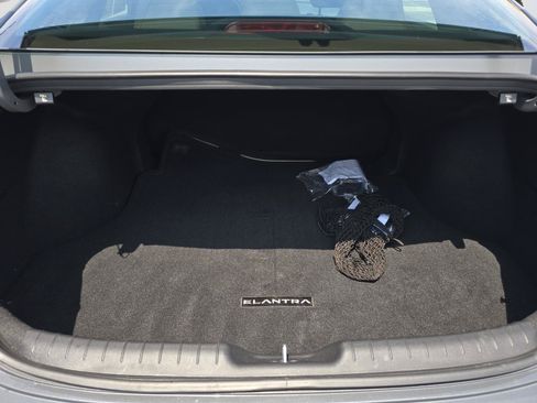 Certified 2026 Hyundai Elantra Hybrid FWD image 28