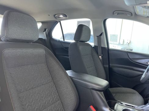 Used 2022 Chevrolet Equinox LT FWD image 18