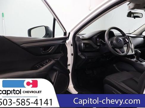 Used 2022 Subaru Outback AWD/4WD image 9