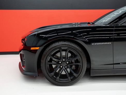 Used 2014 Chevrolet Camaro ZL1 RWD image 22