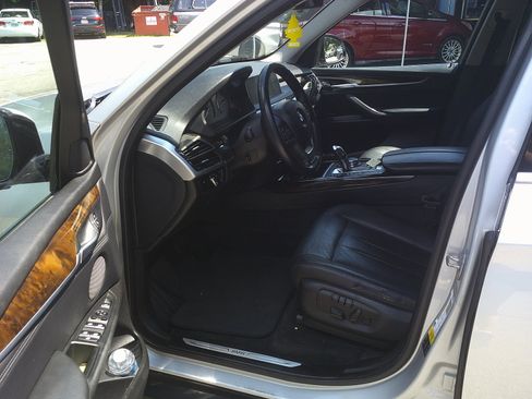 Used 2015 BMW X5 xDrive35i AWD/4WD image 6