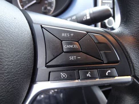Used 2025 Nissan Versa SV FWD image 15