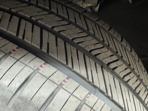 New 2026 BMW iX xDrive60 w/ Premium Package image 28