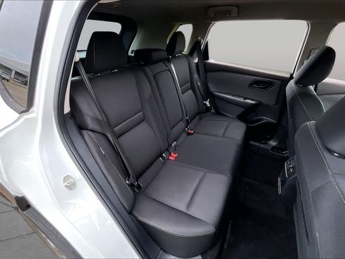 Used 2023 Nissan Rogue S AWD/4WD image 20