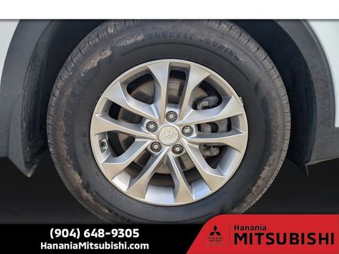 Used 2020 Hyundai Santa Fe SEL image 11